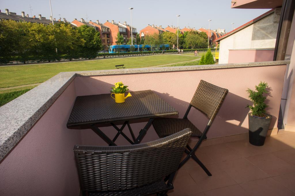 Blue Lake Apartment Zagrzeb Zewnętrze zdjęcie